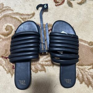 Time and Tru Black Slide Sandals